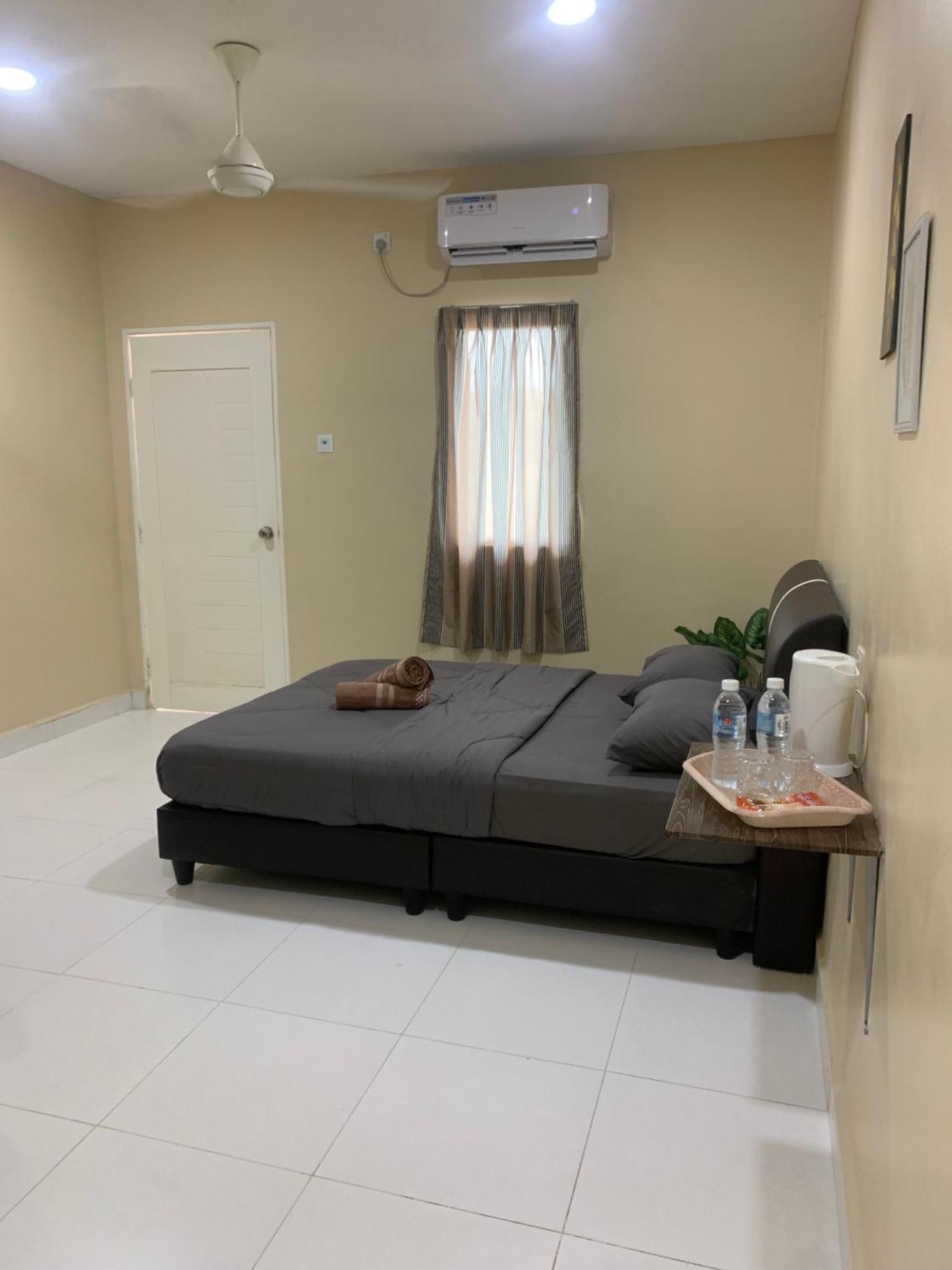 Maze Roomstay Langkawi Pantai Cenang  Exterior photo